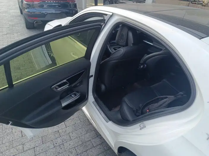 Mercedes-Benz C-Class 2023 Model C 260 L Sports Edition – фото 5