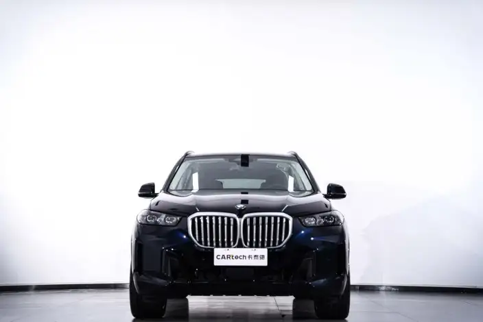 BMW X5 2023 Model xDrive30Li Exclusive Model M Sports Night Set – фото 2