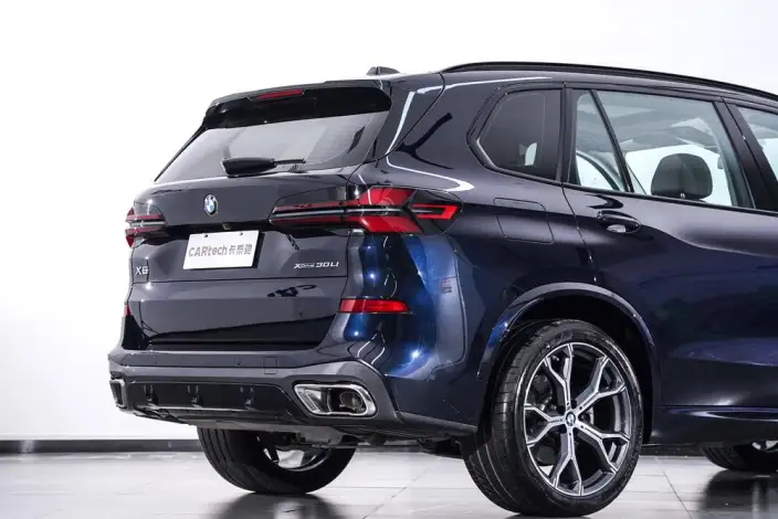 BMW X5 2023 Model xDrive30Li Exclusive Model M Sports Night Set – фото 5