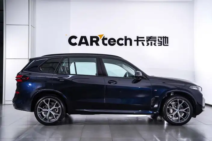 BMW X5 2023 Model xDrive30Li Exclusive Model M Sports Night Set – фото 6