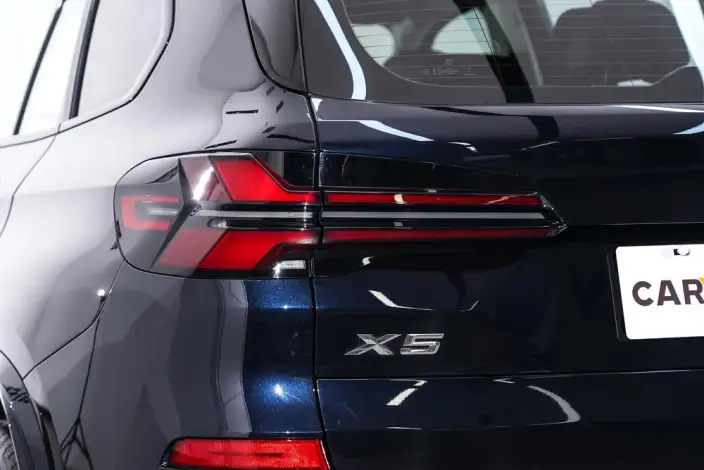 BMW X5 2023 Model xDrive30Li Exclusive Model M Sports Night Set – фото 9