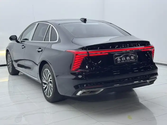 Hongqi H5 2024 Model 2.0T Automatic Flag Enjoy Edition