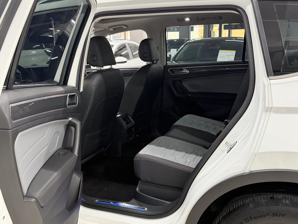 Volkswagen Tiguan L PHEV 2022 430PHEV Plug-in Hybrid Flagship – фото 12