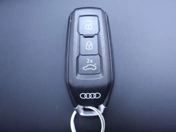 Audi Q5L 2026 Model 2.0T Smart Hybrid Luxury Model – фото 5