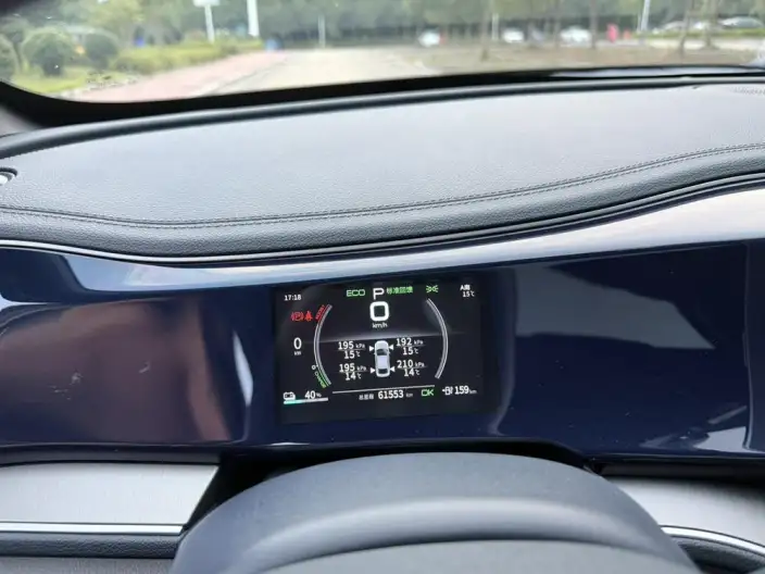 Qin Plus EV 2021 Model 400KM Luxury Model – фото 9