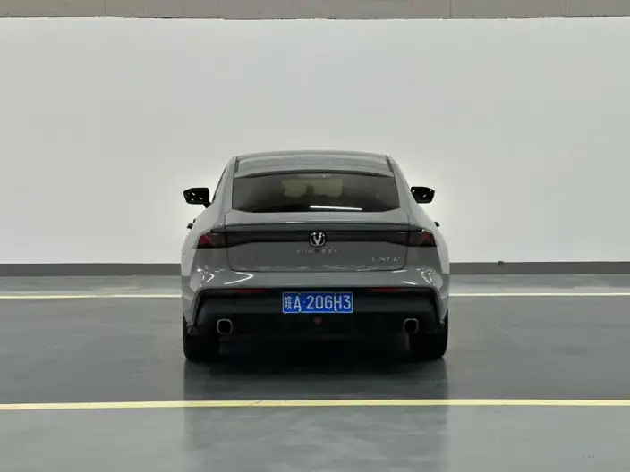 Changan UNI-V 2022 Model 1.5T Noble Model – фото 4