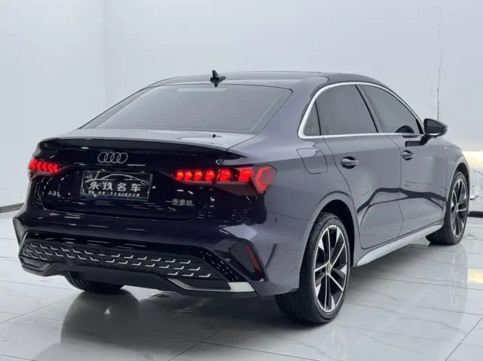 Audi A3 2026 Model A3L Limousine 35 TFSI Continental Flying Spur Exclusive Model – фото 6