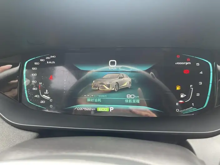 Yixuan Max 2022 Model 1.5T Dark Night Edge Edition – фото 10