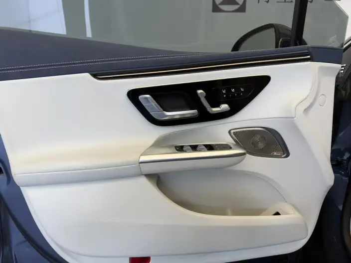 Mercedes-Benz EQE 2022 Model EQE 350 Deluxe Edition – фото 6