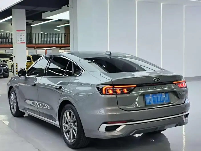 Ford Mondeo 2023 Model EcoBoost 180 Luxury Model – фото 5