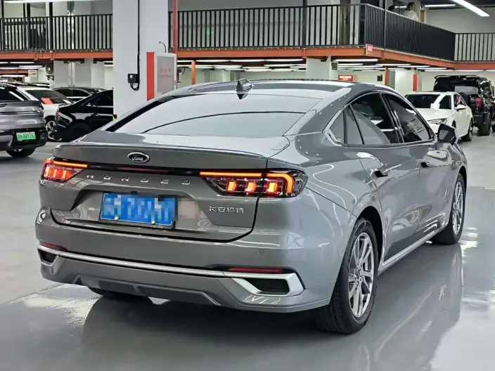 Ford Mondeo 2023 Model EcoBoost 180 Luxury Model – фото 7