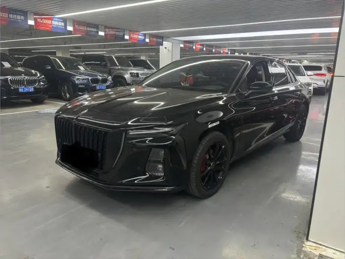 Hongqi H5 2025 Model 2.0T Automatic Flag Enjoy Edition