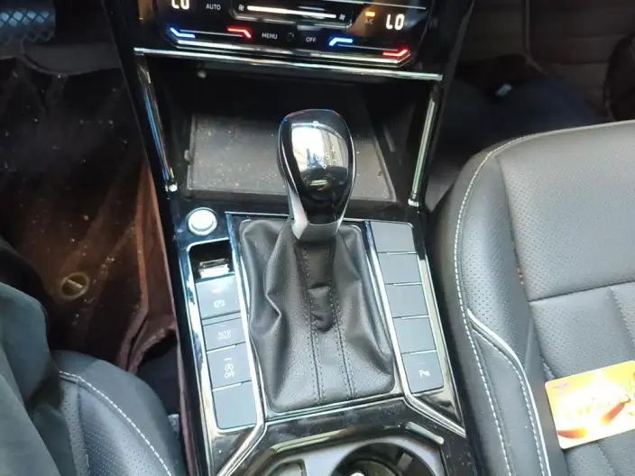 Volkswagen Passat 2024 Model 380TSI Starry sky Elite Edition – фото 7