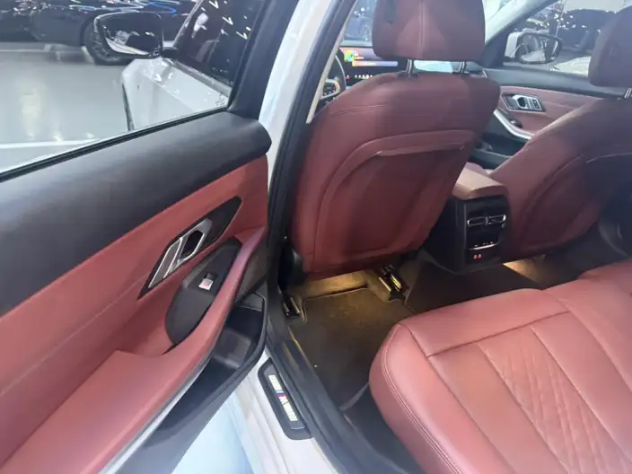 BMW 3 Series 2023 Model 325Li M Sports Set – фото 8