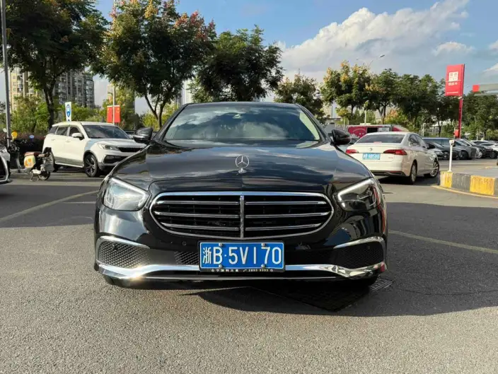 Mercedes-Benz E-Class 2023 Model E 260 L sedan