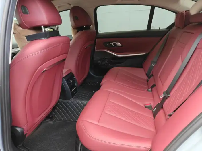 BMW 3 Series 2025 Model 330Li 50th Anniversary Limited edition – фото 10