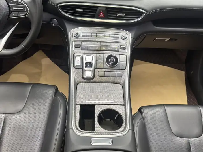 Hyundai Santa Fe 2023 Model Traveler 380T GDi GLX 2WD Elite Edition – фото 6