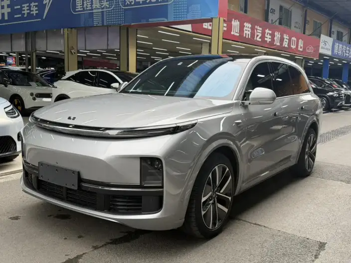 Li Auto L8 2023 Model Air Edition