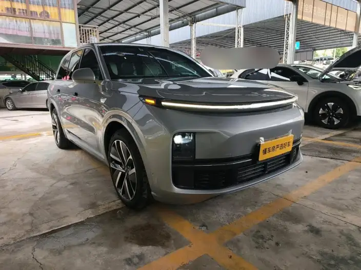 Li Auto L8 2023 Model Air Edition