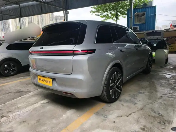 Li Auto L8 2023 Model Air Edition