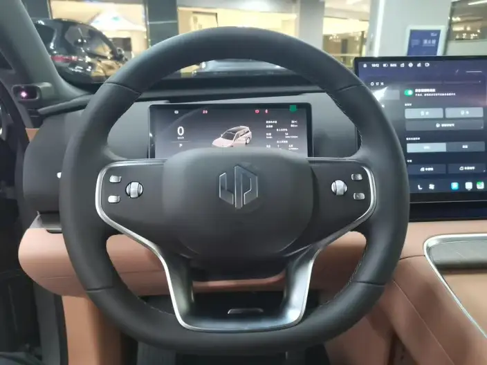 Leapmotor D19 2026 Model Extended Range 500 Zhizun Edition VII seat – фото 9
