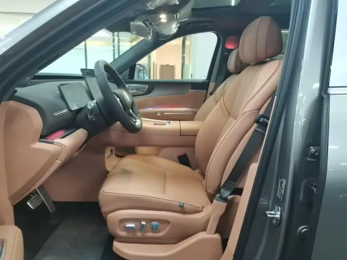 Leapmotor D19 2026 Model Extended Range 500 Zhizun Edition VII seat – фото 10