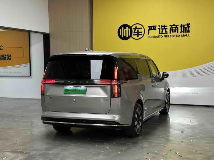 Volvo EM90 2025 Model Ultra VI seat – фото 7