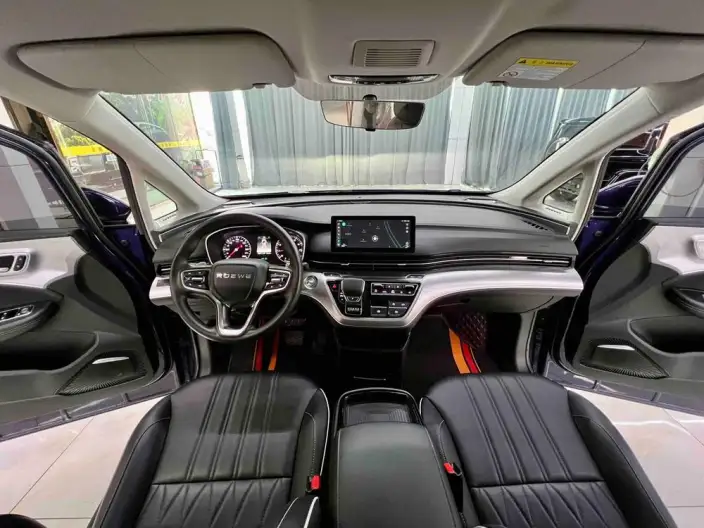 Roewe iMAX8 2022 Model 400TGI Zunrong Edition – фото 9