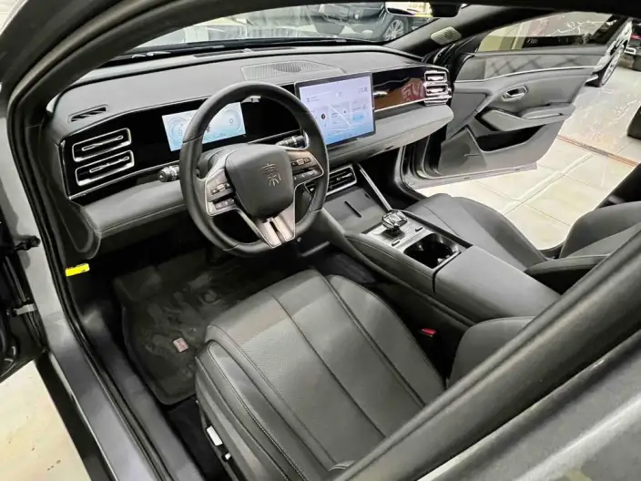 QinL DM 2024 Model DM-i 80KM Leading Model – фото 8