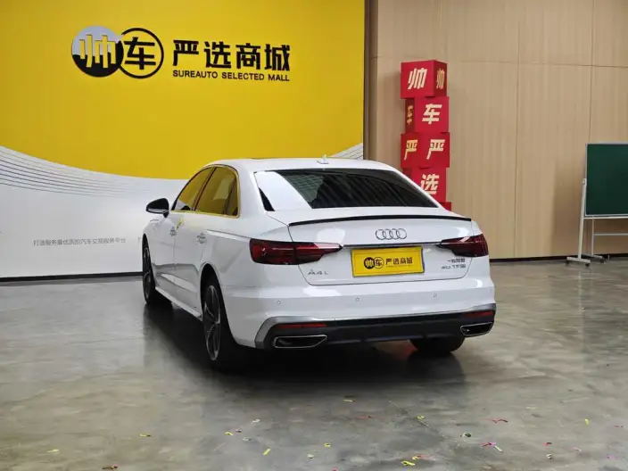 Audi A4 L 2022 Model 40 TFSI Fashion Dynamic Model – фото 4