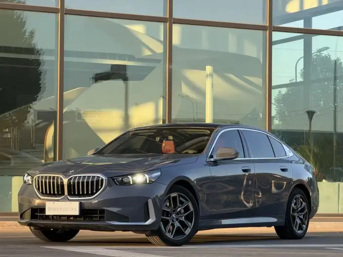BMW 5 Series 2024 Model 530Li Leading Model Luxury Set – фото 1