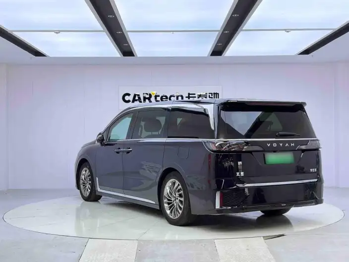 VOYAH Dreamer PHEV 2024 Model Ultra-long Endurance Ultimate Edition – фото 5