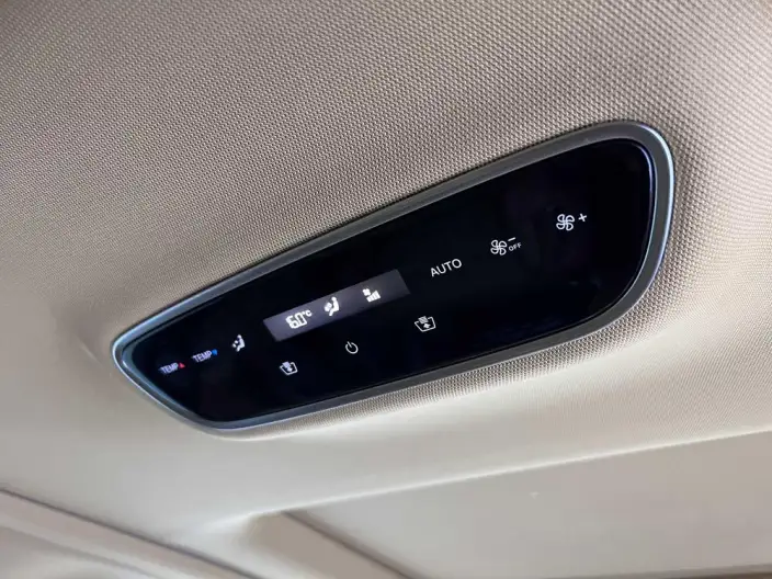 VOYAH Dreamer PHEV 2024 Model Ultra-long Endurance Ultimate Edition – фото 10