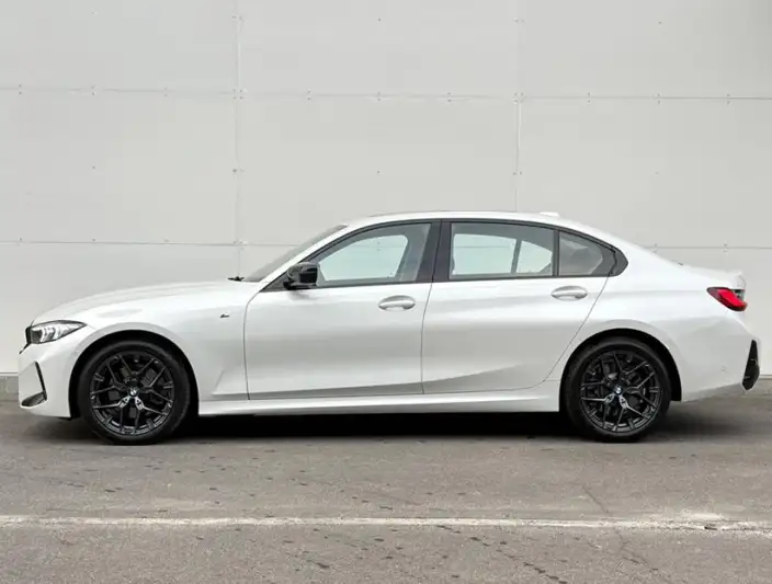 BMW 3 Series 2025 Model 330Li M Sports Night Set – фото 3