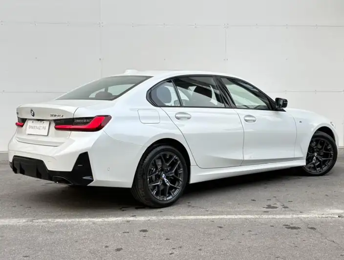 BMW 3 Series 2025 Model 330Li M Sports Night Set – фото 5