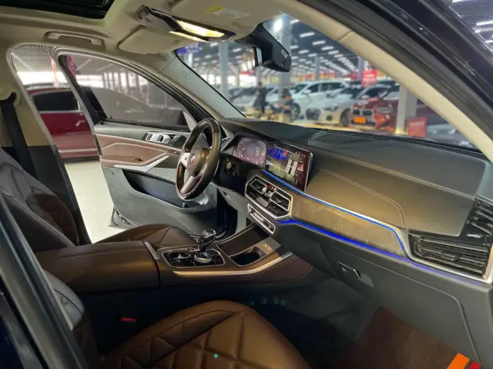 BMW X5 2022 Model Facelift xDrive 30Li Exclusive Model M Sports Set – фото 10
