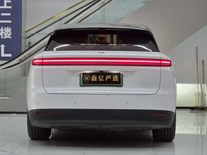 Li Auto i6 2025 Model 2WD Standard Edition – фото 5