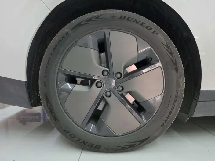Li Auto i6 2025 Model 2WD Standard Edition – фото 8