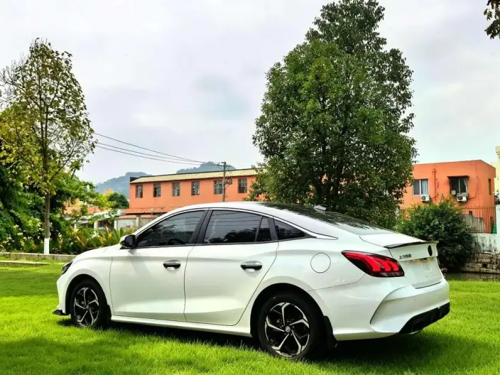 MG5 2022 Model 180DVVT CVT Youth Deluxe Edition – фото 5