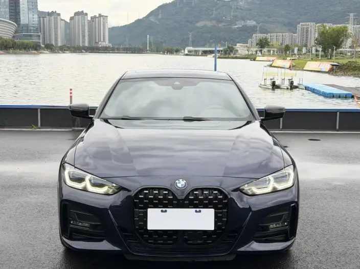 BMW 4 Series 2023 Model 430i M Sports Night Set – фото 2