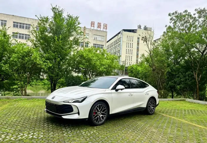 MG7 2026 Model 2.0T 405 AT Automatic Luxury Edition