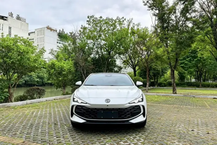 MG7 2026 Model 2.0T 405 AT Automatic Luxury Edition