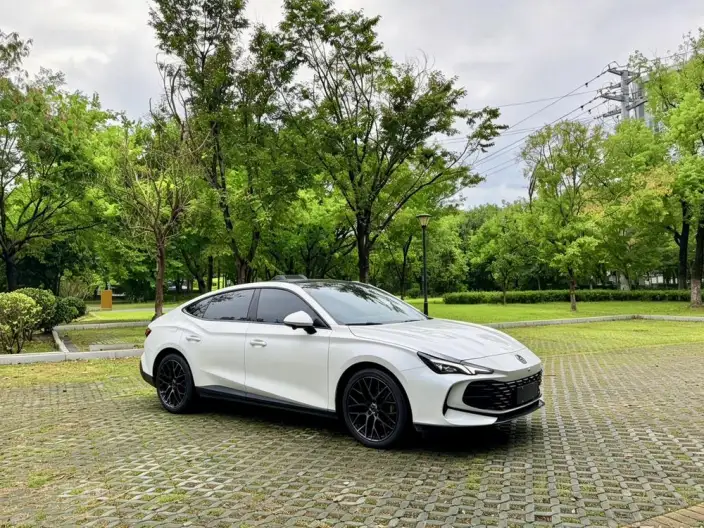 MG7 2026 Model 2.0T 405 AT Automatic Luxury Edition