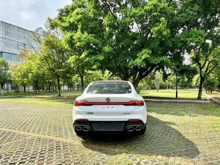 MG7 2026 Model 2.0T 405 AT Automatic Luxury Edition – фото 5