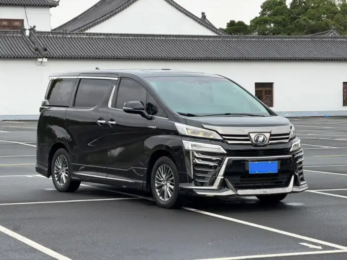 Vellfire 2021 Model Toyota Crown Hybrid 2.5L HV Deluxe Edition – фото 3