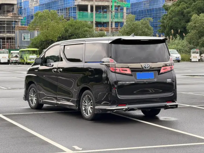 Vellfire 2021 Model Toyota Crown Hybrid 2.5L HV Deluxe Edition – фото 4