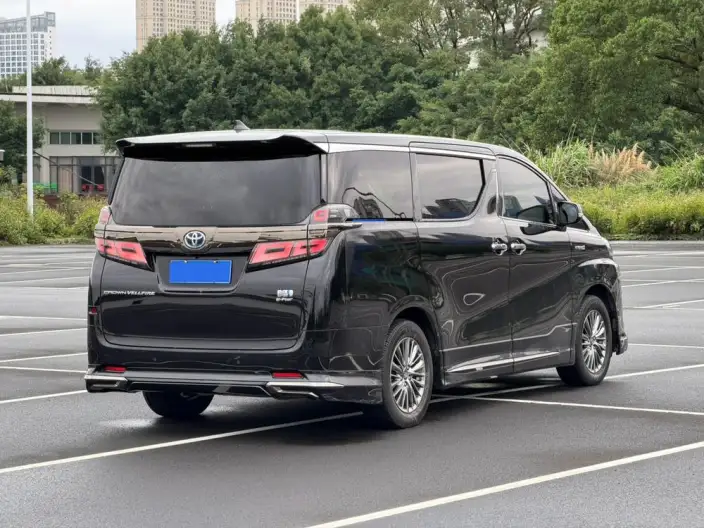 Vellfire 2021 Model Toyota Crown Hybrid 2.5L HV Deluxe Edition – фото 6