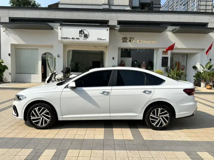 Volkswagen Lavida 2025 Model 1.5L Automatic Starry Sky Five Million Edition – фото 4