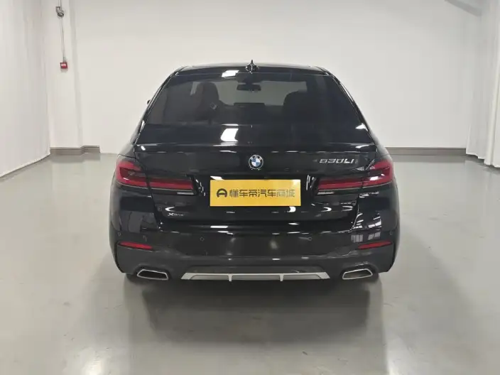 BMW 5 Series 2023 Model 530Li Leading Model M Sports Set – фото 6