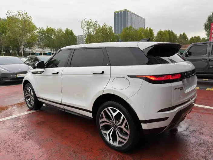 Range Rover Evoque PHEV 2021 Model Aurora L P300e – фото 4